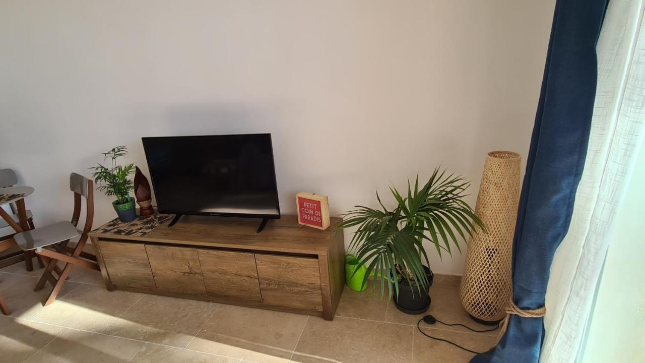 Ti Caz Kreol - Juan Plages Les Pieds Dans L'Eau Apartamento Exterior foto